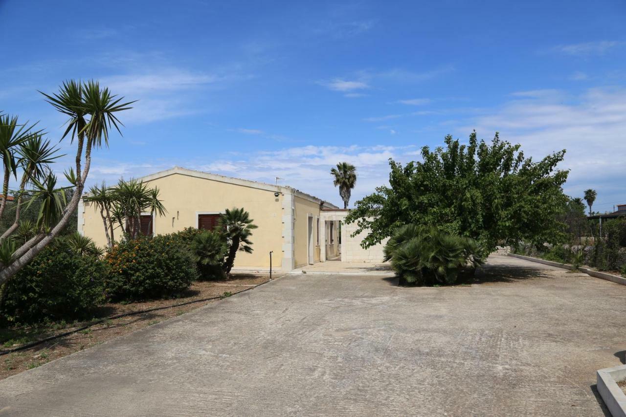 Ville Vendicari Al Mare Reitani Exterior photo